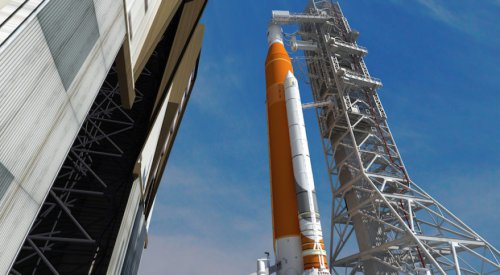 Expert panel supports study to accelerate first crewed SLS mission