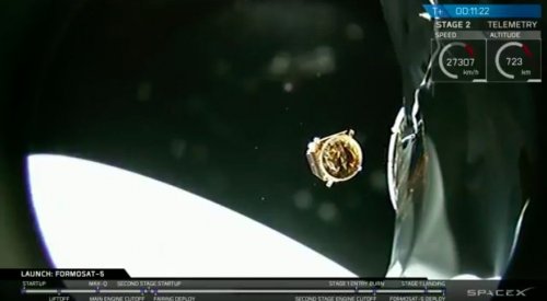 SpaceX notches 15th landing after launching overdue Formosat-5