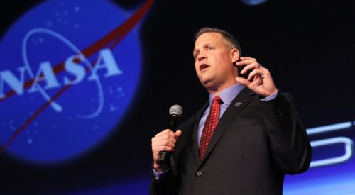 Bridenstine outlines two-phase approach for accelerated lunar return
