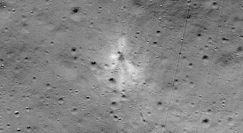 NASA orbiter spots crash site of Indian lunar lander