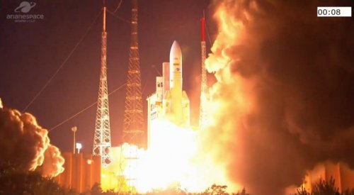 Arianespace lofts three spacecraft in first Ariane 5 launch since start of pandemic 